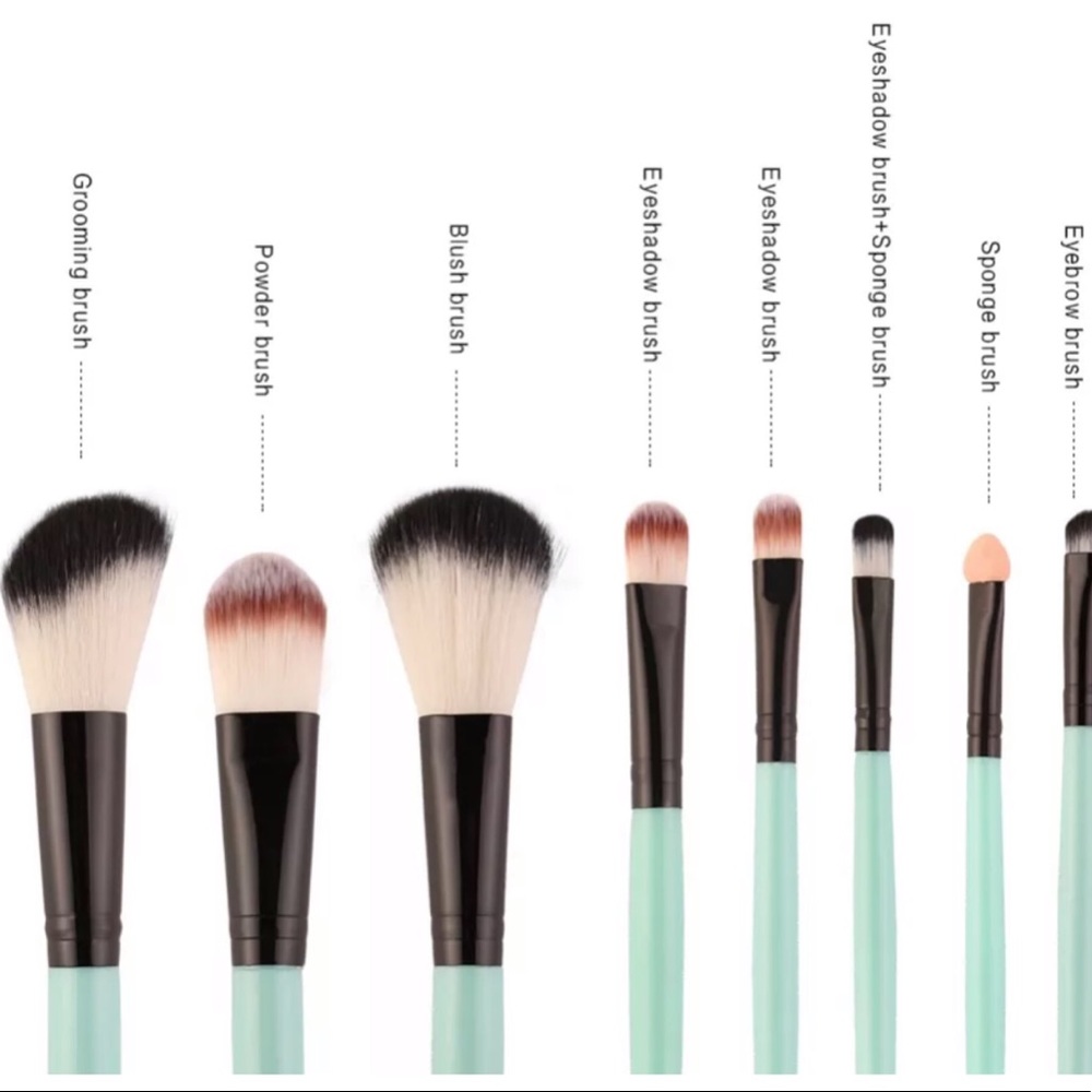 SOLD OUT! 18pc w/Travel Bag Makeup Brush Set - Picture 8 of 8
